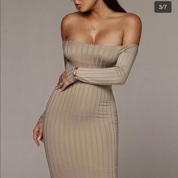 Stripes long sleeve Off shoulder body con dress - Picture 3 of 8